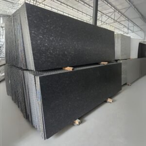Steel grey lapotra